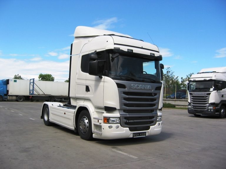 Новая Scania R — грузовик года 2010